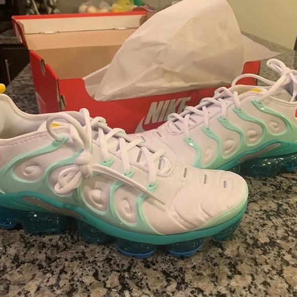 vapormax mint